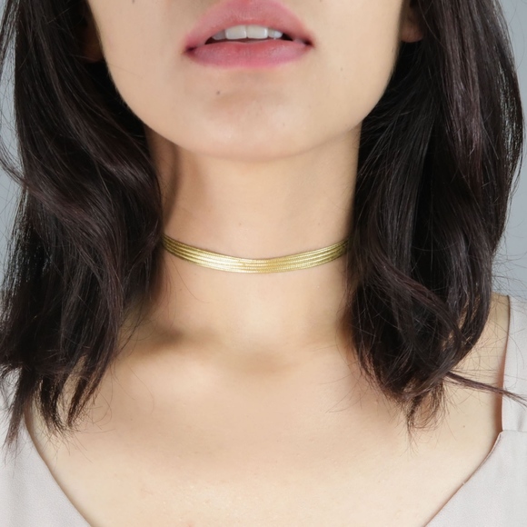 CHLOE Choker/ Gold Choker Necklace/ Delicate - Picture 1 of 3